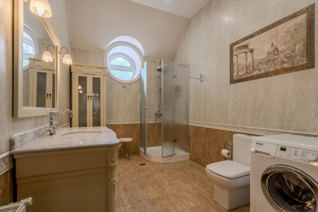 Купить дом в Долгопрудном. Вариант № 20974, 35, площадь -  квм, цена 55990000 рублей