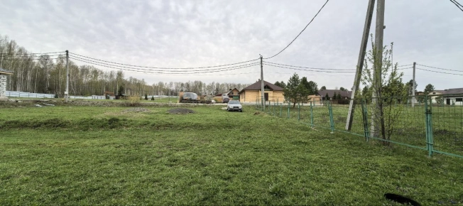 Купить земельный участок в Новосибирске. Вариант № 41567, 14, площадь -  квм, цена 2650000 рублей