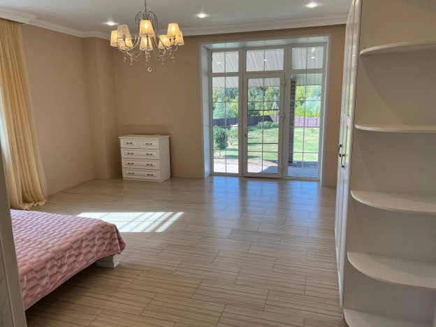 Купить дом в Владимирской области. Вариант № 10891130, 5, площадь - квм, цена 25000000 рублей