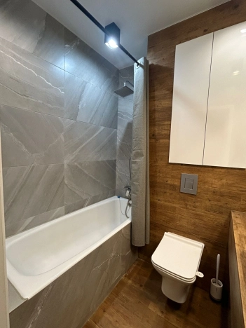 . Вариант № 19330, 16, площадь - 64.3 квм, цена 10990000 рублей