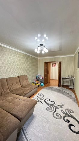 Купить трехкомнатную квартиру в Микрорайоне 8-й, Элиста в Элисте. Вариант № 2887815, 5, площадь -  квм, цена 5350000 рублей