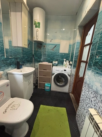 Купить дом в Микрорайоне Военный городок, Бердск в Бердске. Вариант № 1348172, 3, площадь -  квм, цена 3600000 рублей