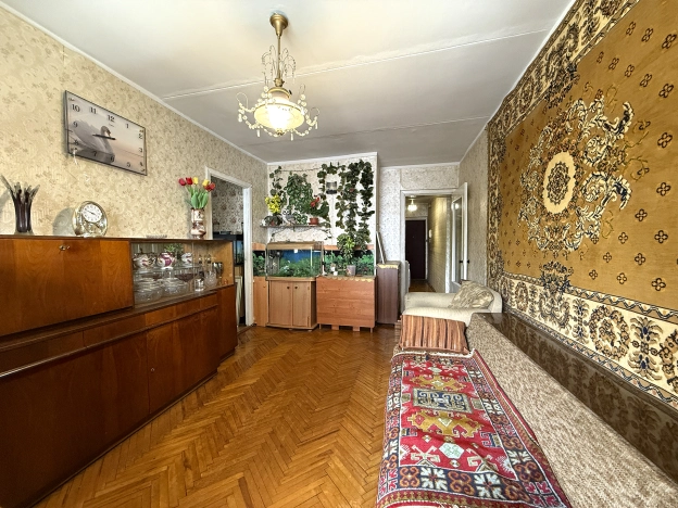 Купить трехкомнатную квартиру в Пушкине. Вариант № 3261545, 8, площадь -  квм, цена 6550000 рублей