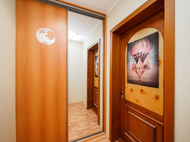 Купить трехкомнатную квартиру в Омске. Вариант № 7996512, 20, площадь -  квм, цена 15290000 рублей