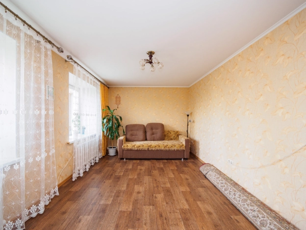 Купить трехкомнатную квартиру в Омске. Вариант № 3994028, 0, площадь -  квм, цена 6900000 рублей