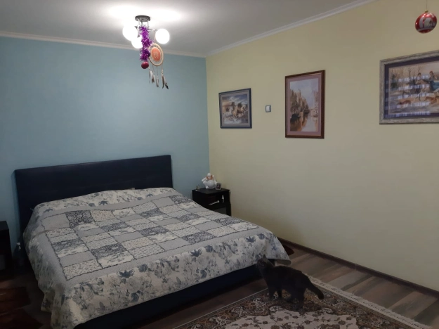 Купить четырехкомнатную квартиру в Омске. Вариант № 21270, 6, площадь -  квм, цена 10600000 рублей