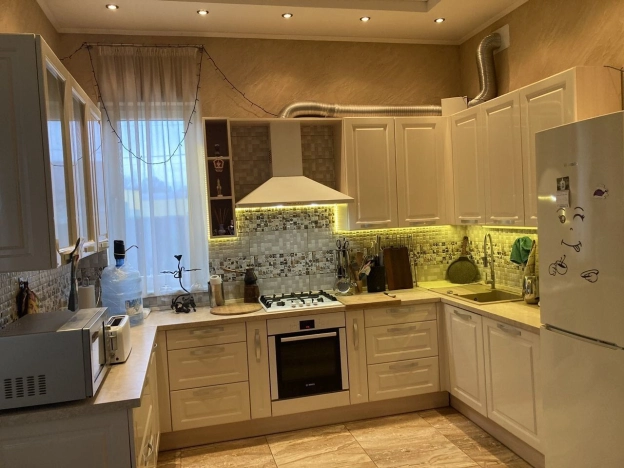 Купить дом на улице Центральная в Калининградской области. Вариант № 9892, 19, площадь -  квм, цена 36500000 рублей