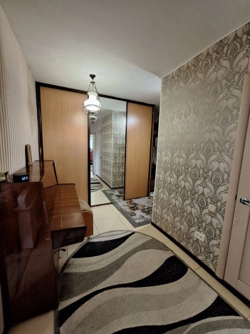 Купить квартиру в Тобольске. Вариант № 3402811, 14, площадь -  квм, цена 4500000 рублей