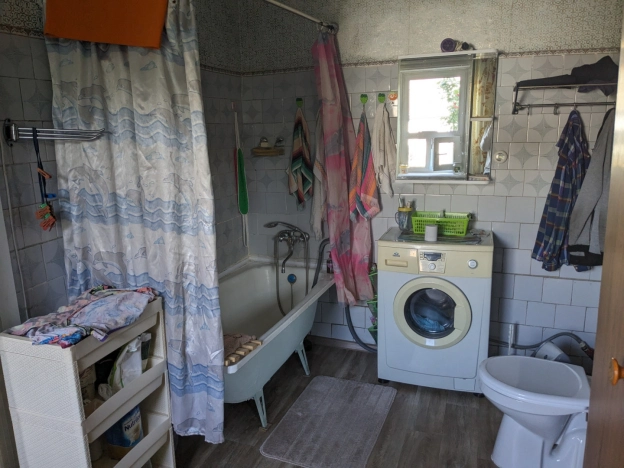 Купить дом в Микрорайоне Байкальск, Ангарск в Ангарске. Вариант № 33060, 15, площадь -  квм, цена 5200000 рублей