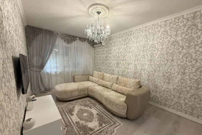 Купить трехкомнатную квартиру на улице 6-я Линия в Ростовской области. Вариант № 6147976, 0, площадь -  квм, цена 6000000 рублей