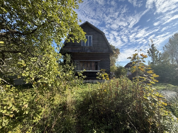 Купить земельный участок на улице Светлый переулок в Ленинградской области. Вариант № 6697055, 4, площадь -  квм, цена 5300000 рублей