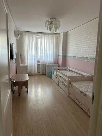 Купить квартиру на улице Новороссийская в Волгограде. Вариант № 8647, 6, площадь -  квм, цена 14500000 рублей