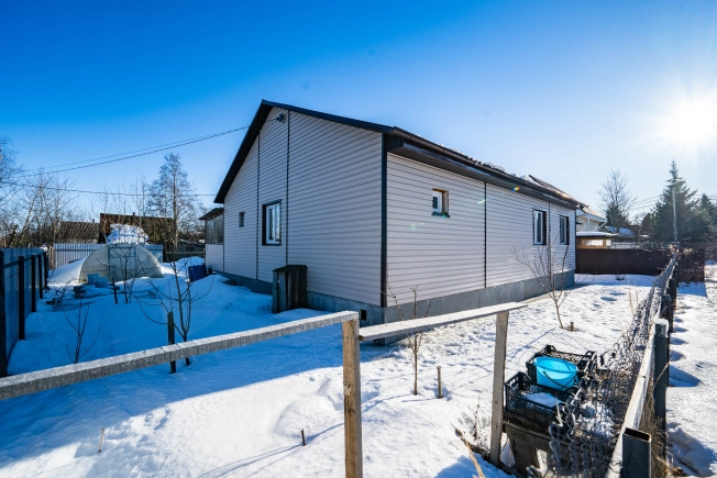 Купить дом на улице Прилуговая в Санкт-Петербурге. Вариант № 21601, 22, площадь -  квм, цена 11900000 рублей