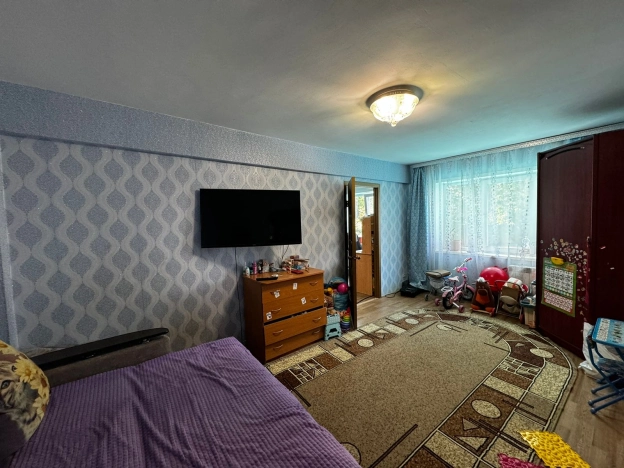 Купить двухкомнатную квартиру в Микрорайоне 15-й, Ангарск в Ангарске. Вариант № 3056680, 4, площадь -  квм, цена 3300000 рублей