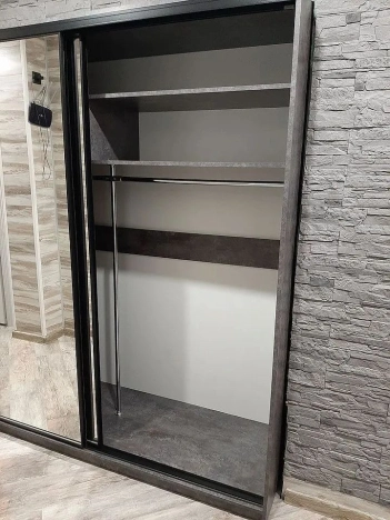 Купить трехкомнатную квартиру на улице Жилмассив в Новосибирской области. Вариант № 9561293, 25, площадь -  квм, цена 10400000 рублей