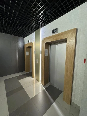 Купить трехкомнатную квартиру в районе Ворошиловский в Ростове-на-Дону. Вариант № 25091, 26, площадь -  квм, цена 12500000 рублей