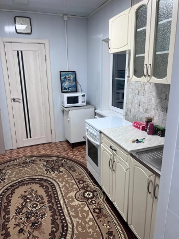 Купить дом в районе Калининский в Новосибирске. Вариант № 3350390, 14, площадь -  квм, цена 5550000 рублей