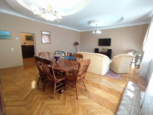 Купить дом на улице Гранатовая в Краснодарском крае. Вариант № 3762374, 4, площадь -  квм, цена 11400000 рублей