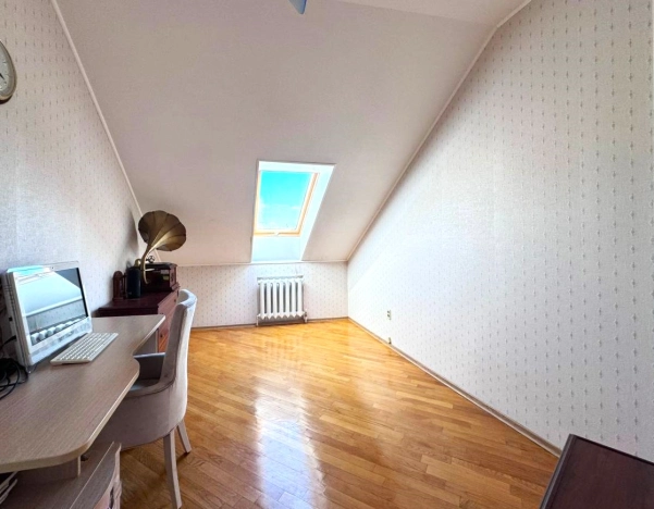 Купить дом на улице Дачная в Калуге. Вариант № 27293, 25, площадь -  квм, цена 56999000 рублей