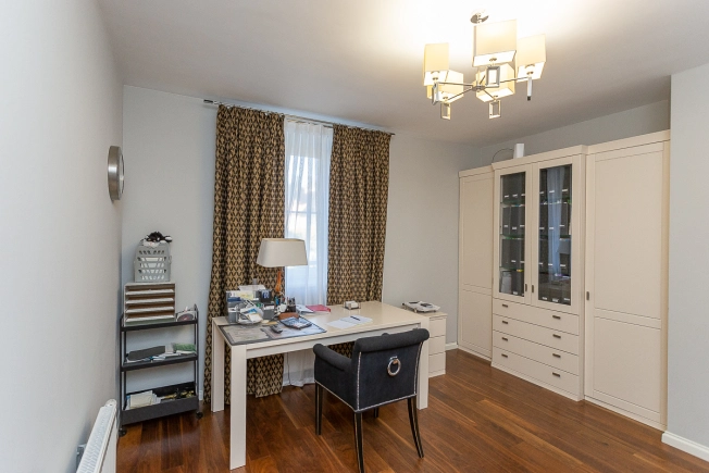 Купить дом на улице Пушкина в Владимире. Вариант № 3518894, 21, площадь -  квм, цена 106000000 рублей