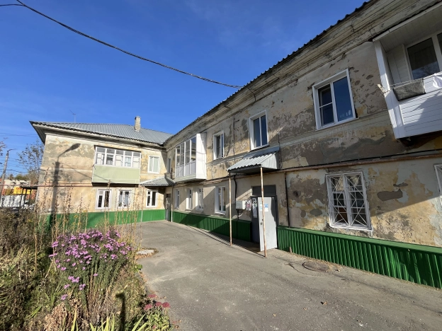 Купить трехкомнатную квартиру в Кузнецке. Вариант № 6762315, 14, площадь -  квм, цена 1950000 рублей