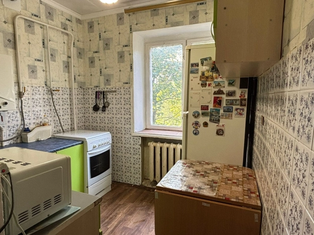 Купить двухкомнатную квартиру на вторичке у метро Физтех в Московской области. Вариант № 10479281, 8, площадь -  квм, цена 2600000 рублей