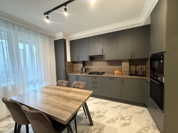 Купить трехкомнатную квартиру в Калининграде. Вариант № 8856007, 0, площадь -  квм, цена 15200000 рублей