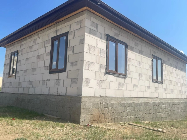 Купить дом в Элисте. Вариант № 38554, 4, площадь -  квм, цена 4100000 рублей