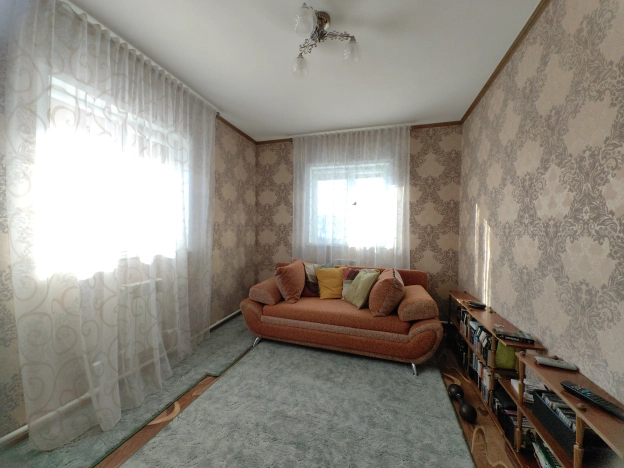 Купить дом в Омске. Вариант № 6178, 8, площадь -  квм, цена 12500000 рублей