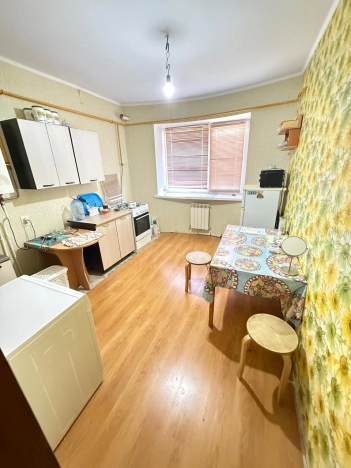 Купить однокомнатную квартиру на улице Обсерваторная в Ростовской области. Вариант № 4156577, 4, площадь -  квм, цена 5300000 рублей