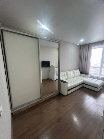 Купить двухкомнатную квартиру в Ростовской области. Вариант № 3229647, 14, площадь -  квм, цена 7200000 рублей