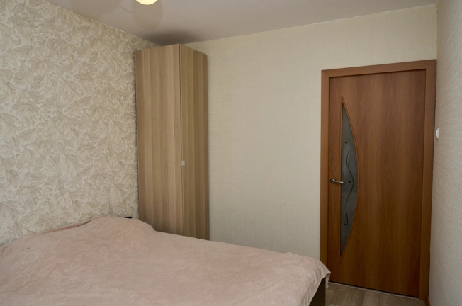 Купить трехкомнатную квартиру в районе Советский в Новосибирске. Вариант № 6157141, 26, площадь -  квм, цена 5850000 рублей