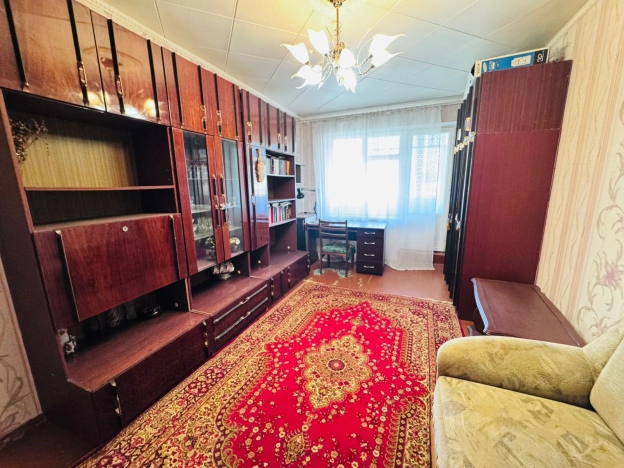 Купить трехкомнатную квартиру в Керчи. Вариант № 25471, 6, площадь - квм, цена 5600000 рублей