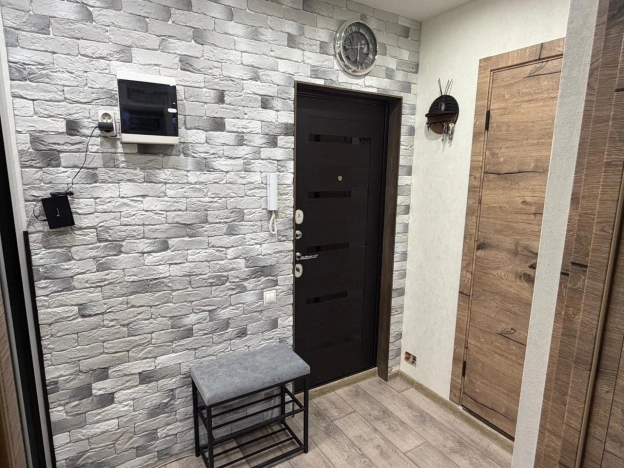 Купить квартиру в Москве. Вариант № 10003054, 14, площадь -  квм, цена 11800000 рублей