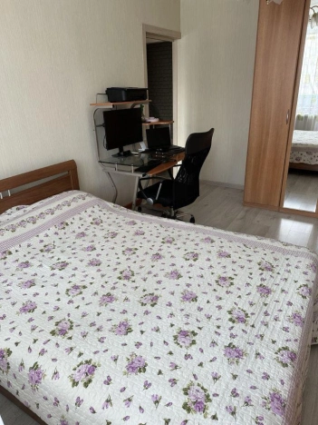 Купить двухкомнатную квартиру на вторичке у метро Молодежная в Москве. Вариант № 1278095, 2, площадь -  квм, цена 13500000 рублей