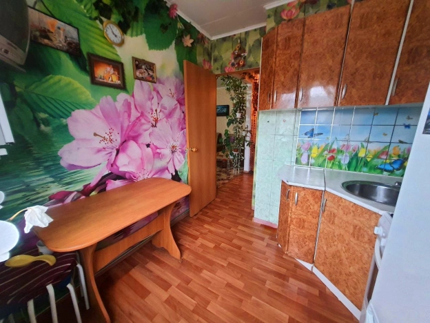 Купить квартиру на улице Макаренко в Орске. Вариант № 28644, 6, площадь - квм, цена 3000000.0000 рублей