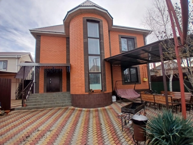 Купить дом на улице Воронцова в Ейске. Вариант № 23972, 1, площадь -  квм, цена 17000000 рублей