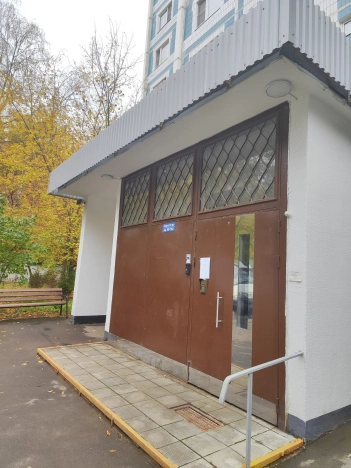 Купить квартиру в Москве. Вариант № 10024697, 15, площадь -  квм, цена 15000000 рублей