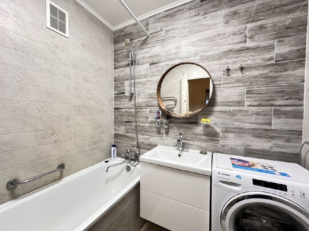 Купить однокомнатную квартиру на улице Пулковское шоссе в Санкт-Петербурге. Вариант № 7710894, 13, площадь -  квм, цена 12150000 рублей