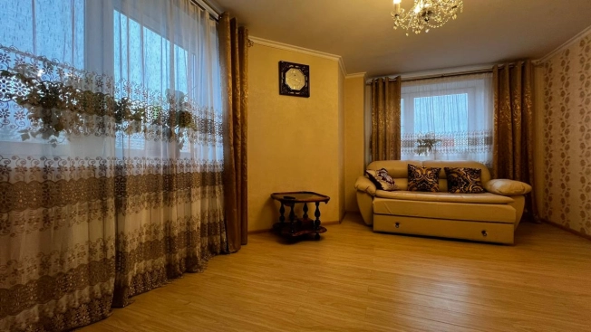 Купить трехкомнатную квартиру в Одинцове. Вариант № 10091229, 15, площадь -  квм, цена 10000000 рублей