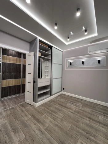 Купить трехкомнатную квартиру в Микрорайоне Лимончики, Ковров в Коврове. Вариант № 8893210, 8, площадь -  квм, цена 5750000 рублей