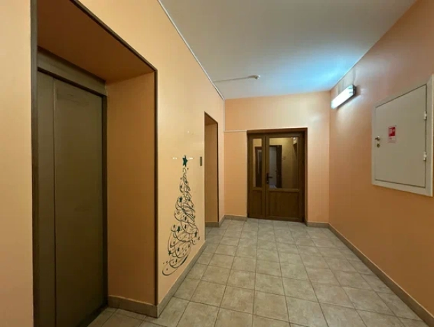 Купить трехкомнатную квартиру на улице Ленинский проспект в Москве. Вариант № 9874121, 24, площадь -  квм, цена 22500000 рублей