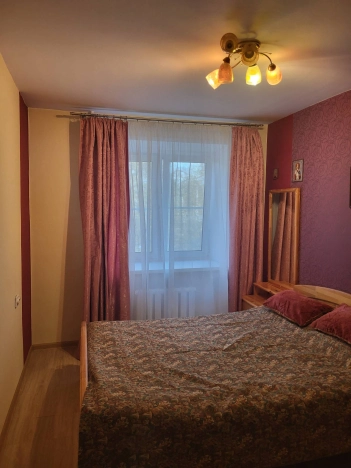 Купить трехкомнатную квартиру на улице Молодёжная в Владимирской области. Вариант № 7882787, 21, площадь -  квм, цена 2840000 рублей