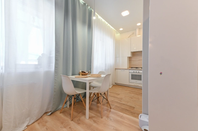 Купить двухкомнатную квартиру в Ростовской области. Вариант № 37085, 2, площадь -  квм, цена 8600000 рублей