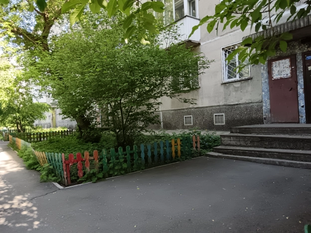 Купить трехкомнатную квартиру в районе Ленинский в Новосибирске. Вариант № 37780, 6, площадь -  квм, цена 4600000 рублей