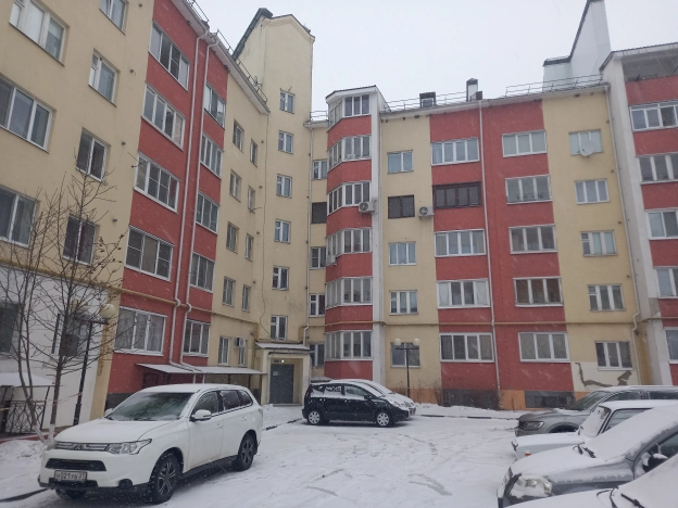 Купить трехкомнатную квартиру на улице Железнякова в Белгороде. Вариант № 5573, 6, площадь -  квм, цена 9600000 рублей