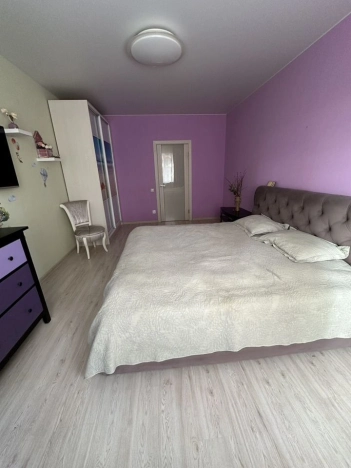 Купить трехкомнатную квартиру на улице Любучанский переулок в Москве. Вариант № 10439642, 12, площадь -  квм, цена 17500000 рублей