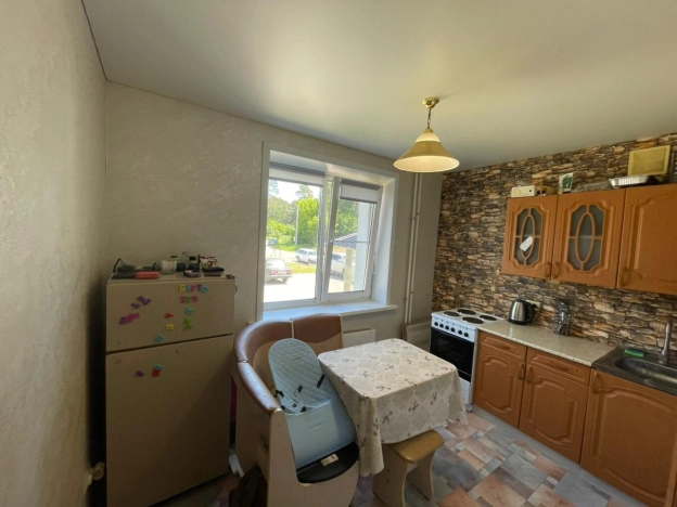 Купить однокомнатную квартиру на улице Революции в Бийске. Вариант № 6693102, 7, площадь - квм, цена 2190000 рублей