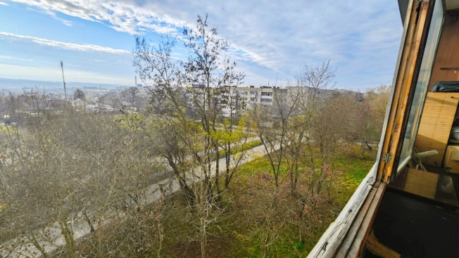 Купить двухкомнатную квартиру в Калужской области. Вариант № 9220982, 14, площадь -  квм, цена 4050000 рублей