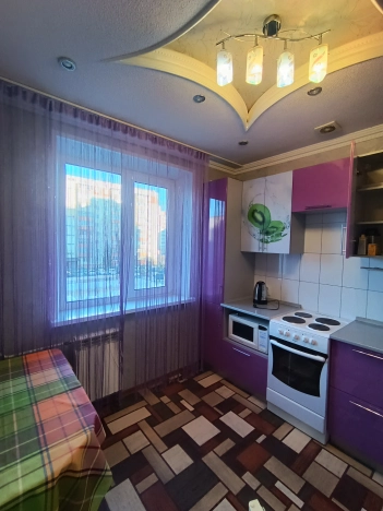 Снять квартиру в Тобольске. Вариант № 9440848, 5, площадь -  квм, цена 35000 рублей